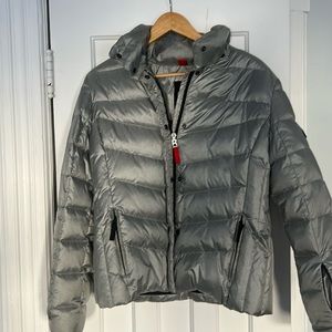 Bogner fire and ice ski jacket size 10 with detachable hood